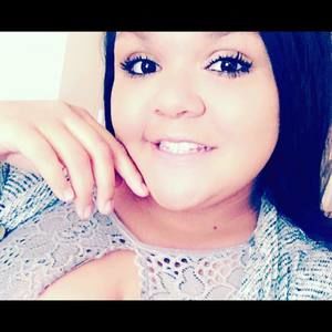 Meet your Posher, Laricka